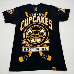 Johnny Cupcakes Boston MA Black‎ T Shirt Hockey Style Graphic Print Size M
